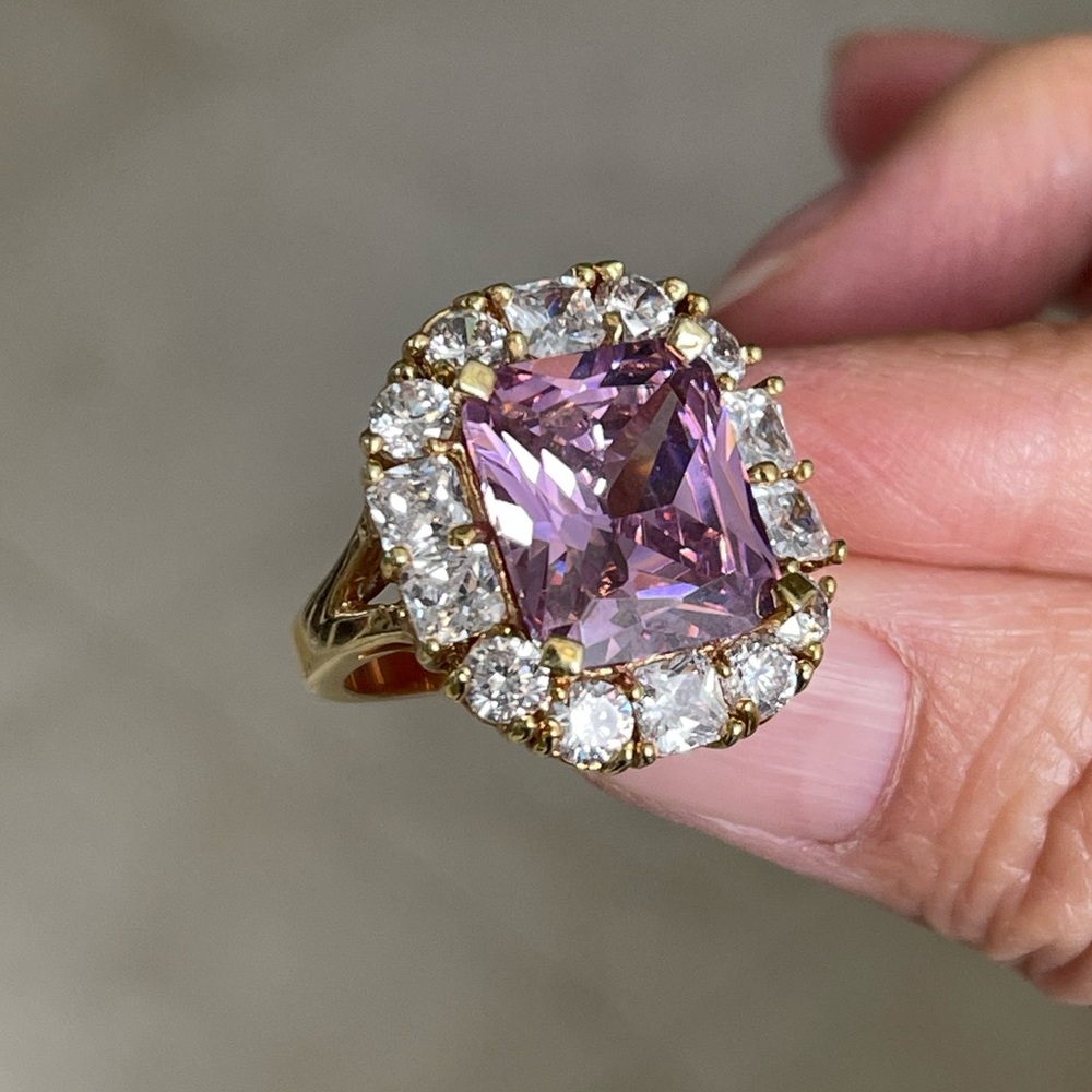 Imitation pink sapphire and diamanté gold tone cocktail ring - Picture 5 of 12
